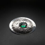 Broche celtique en argent et tourmaline