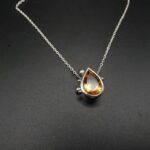 Pendentif citrine poire et granules d’or et d’argent